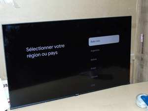 lot 41 image: Hisense - 50 Class QD5 Series QLED 4K UHD Smart Google TV (2024) 50qd5n