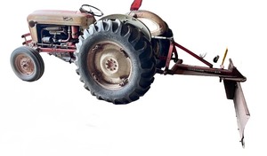 lot 1 image: Vintage Ford PowerMaster 801 Tractor with Rear Blade Attachment - Working Condition