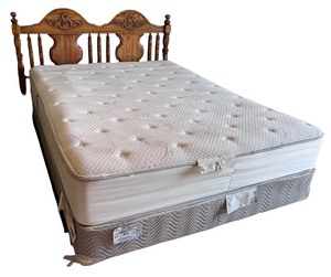 lot 91 image: Ornately Detailed Wood Queen Size Headboard & Bed Frame