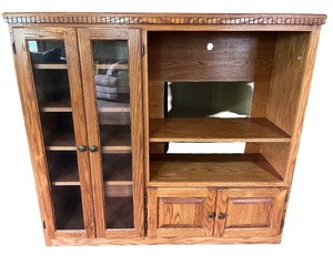 lot 107 image: Oak Wood Entertainment Center with Display Shelves and Cabinets