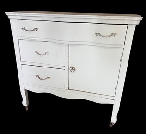 lot 115 image: Antique White Wooden Commode with Vintage Handles