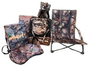 lot 129 image: Collection of 5 Folding Camouflage Chairs for Outdoor Use