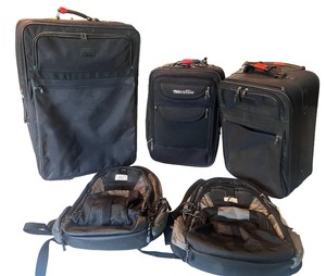 lot 156 image: Set of Travel Bags 3 Luggage Pieces and 2 Backpacks