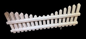 lot 52 image: Set of 2 White 8 Fence Sections