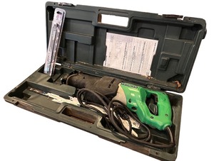 lot 166 image: Hitachi Reciprocating Saw with Hard Case and Spare Blades