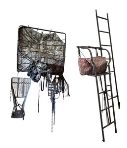 lot 225 image: Variety of Hunting Tree Stands