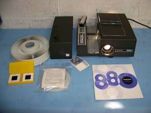 lot 125 image: Vintage Keystone 35mm Slide Projector System - Good Working Condition - Lots of Accessories & Original Box