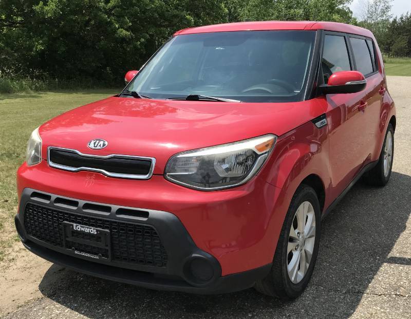 lot 2 image: 2014 Kia Soul