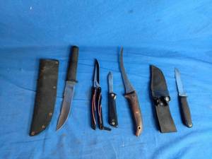 lot 40 image: Lot of Vintage Knifes