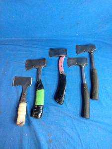 lot 59 image: Lot of Vintage Hatchets