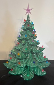lot 28 image: Atlantic Mold Ceramic Tree Decor