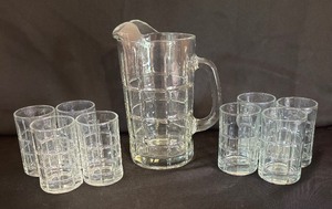 lot 114 image: Vintage Anchor Hocking Manchester Crystal Pitcher and Eight Crystal Tumblers