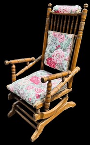 lot 47 image: Antique English Wooden Rocker Chair