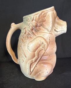 lot 161 image: Vintage Archer Pig Pitcher by McCoy Pottery