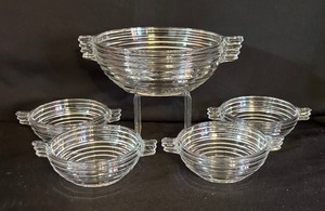 lot 241 image: Vintage Anchor Hocking Manhattan Serving Set