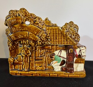 lot 245 image: Vintage Under the Spreading Chestnut Tree Planter by McCoy