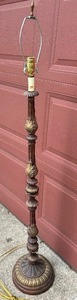 lot 74 image: Vintage Brass  Metal Floor Lamp
