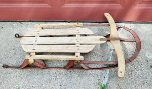 lot 75 image: Vintage Wooden Sled