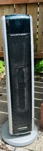 lot 87 image: Lasko Digital Ceramic Tower Heater