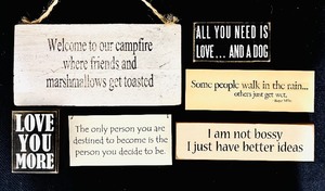 lot 325 image: Variety of Wooden Decorative Plaques with Sayings
