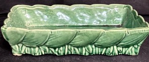 lot 279 image: Vintage McCoy Pottery Green Leaf Planter