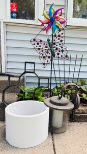 lot 191 image: Grouping of Beautiful Outside Decor