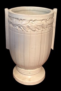 lot 300 image: McCoy Pottery Matte White Berry and Leaf Planter  Large Vase