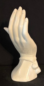 lot 352 image: Vintage McCoy Hand Vase