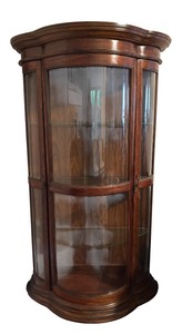 lot 3 image: Vintage Curved Glass Display Cabinet  Curio Cabinet