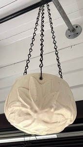 lot 415 image: Vintage McCoy Hanging Planter Pot