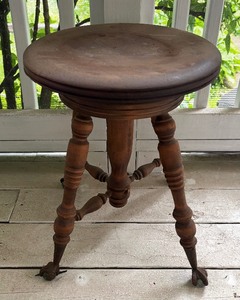 lot 418 image: Antique Claw Foot Piano Stool