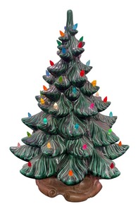 lot 17 image: Vintage Atlantic Mold Ceramic Christmas Tree Decor