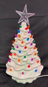 lot 496 image: Beautiful White Christmas Tree Decorative Figurine