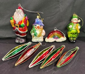 lot 534 image: Beautiful Shimmering Ornaments