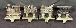 lot 546 image: Festive Mantle Stocking Hooks