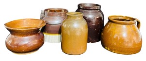 lot 519 image: Collection of 5 Vintage Pottery Pieces