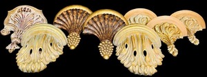 lot 515 image: Assorted Gilded Decorative Wall Shelves