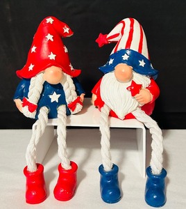 lot 422 image: Pair of Patriot Gnomes