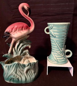 lot 131 image: Vintage MCM Pink Flamingo Planter and Vintage McCoy Pottery Leaf and Berry Vase