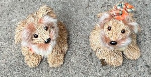 lot 470A image: Adorable Pair of Petite Straw Dogs