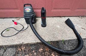 lot 474 image: Petite Shop Vacs including RIDGID Shop-Vac