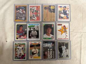 lot 3 image: 12 Current and Former Baseball Cards