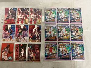 lot 19 image: 18 Current and Former Basketball Cards