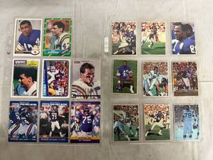 lot 27 image: 17 Former Vikings Football Cards