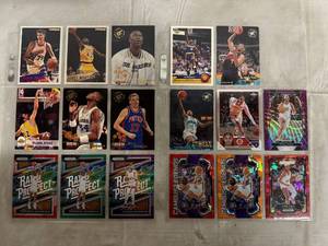 lot 28 image: 17 Current and Former Basketball Cards