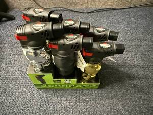 lot 46 image: 6 Pack of XXL Skull Torches