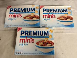 lot 134 image: 3 Boxes of Premium Minis Saltine Crackers