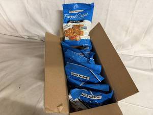 lot 170 image: 8 Bags of Snack Factory Orginal Pretzel Chips