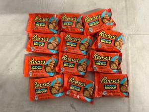 lot 232 image: 12 Reeses Carmel Big Cups