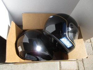 lot 25 image: Helmets, M & XL